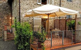 Casina Laura